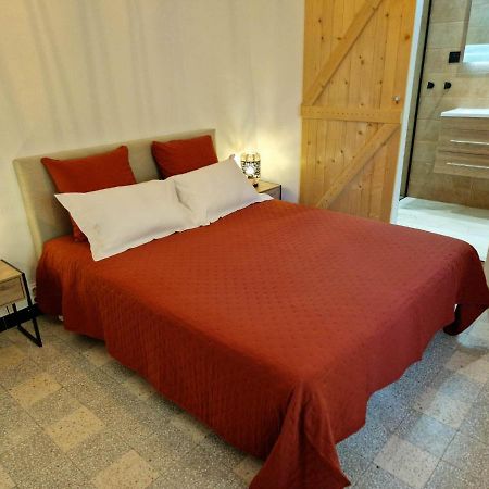 Lou Mouli Di Baou Bed & Breakfast Labeaume Exterior photo